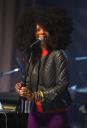 vh1-soul-stage-erykah-badu9.jpg