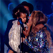 beyonce jay-z vma kiss